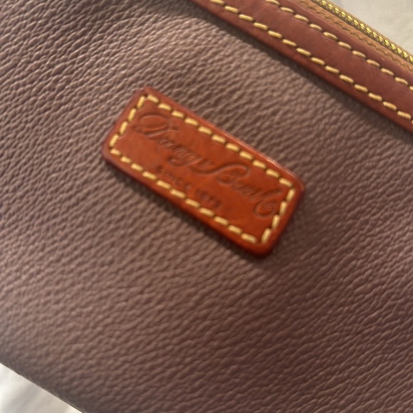 VTG 2000 Dooney & Bourke Slim wristlet, beige tan brown - Picture 2 of 5